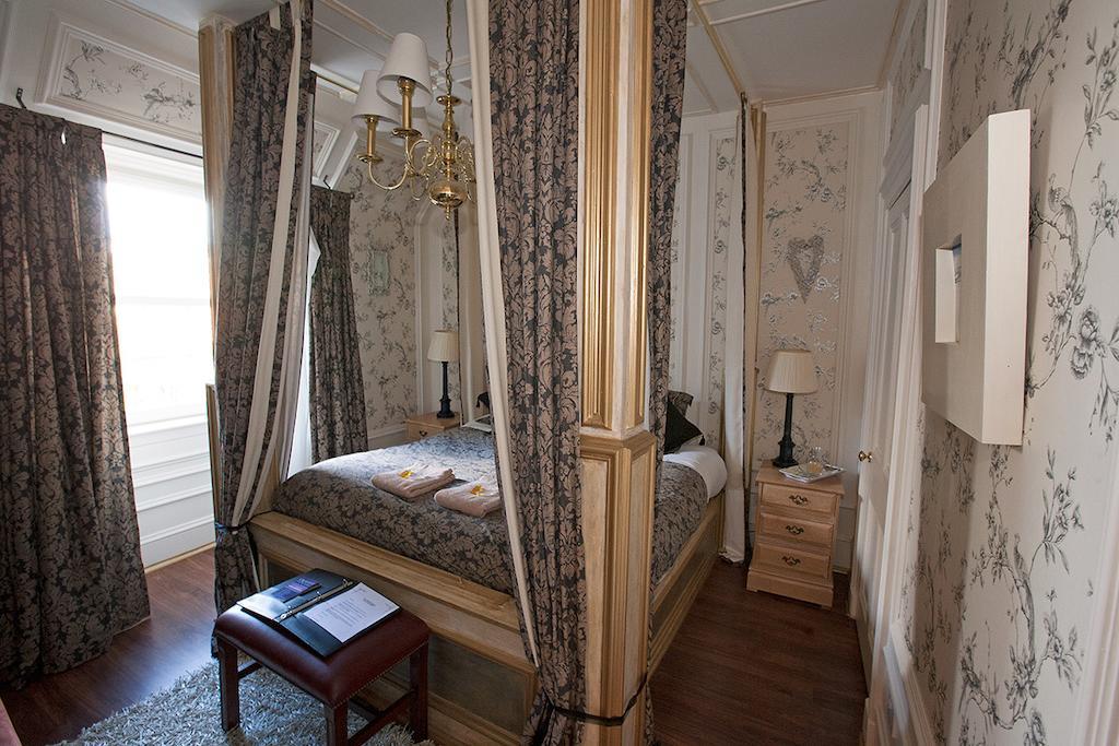 Victoria House B&B ครีฟ ภายนอก รูปภาพ